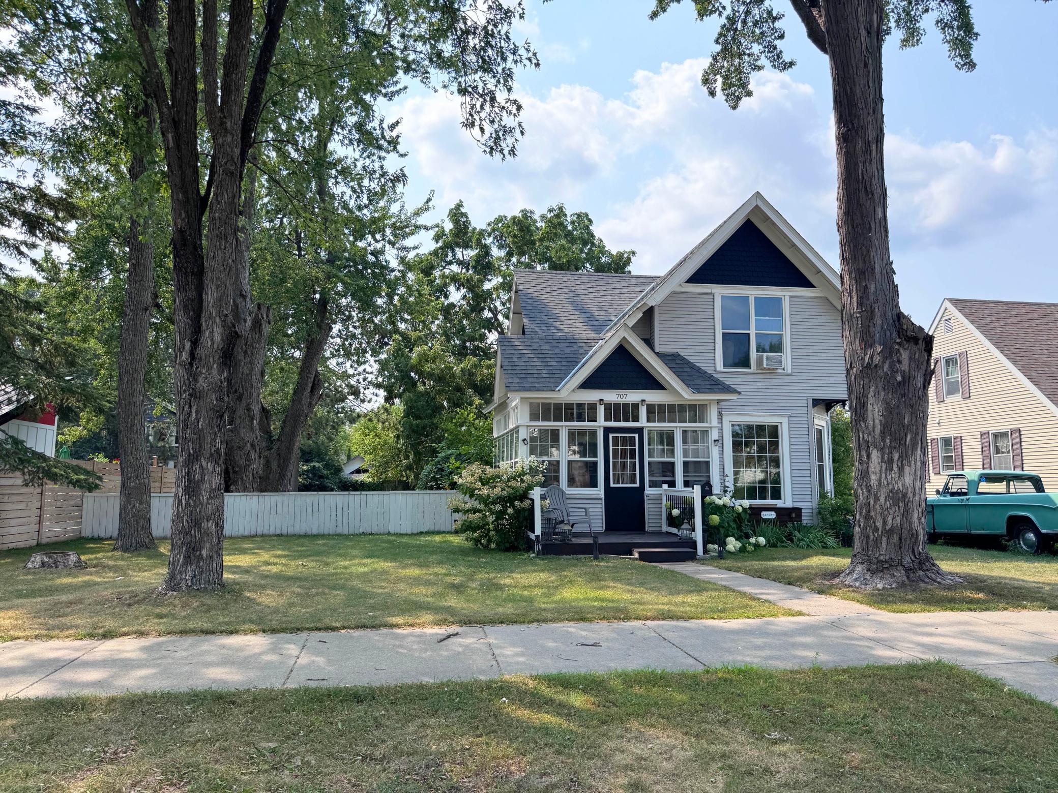 707 N 5th Street