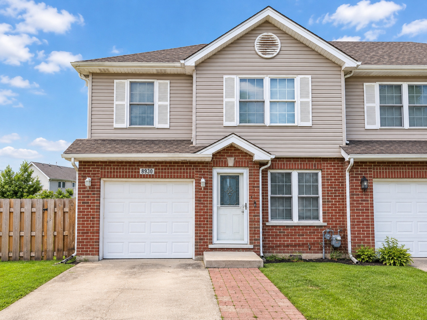 Beautifully maintained, move-in-ready 3-bedroom, 2.5-bath corner townhome in Justice! This inviting home features hardwood flooring, updated appliances, including a new dishwasher and newer refrigerator, and a finished basement offering valuable additional living space. The versatile layout is perfect for everyday living, entertaining, or creating a home office or recreation area. New roof in process! Conveniently located near shopping, dining, and major roadways, this home combines comfort, functionality, and convenience. Don't miss this fantastic opportunity to make this home your own. Schedule your private showing today!