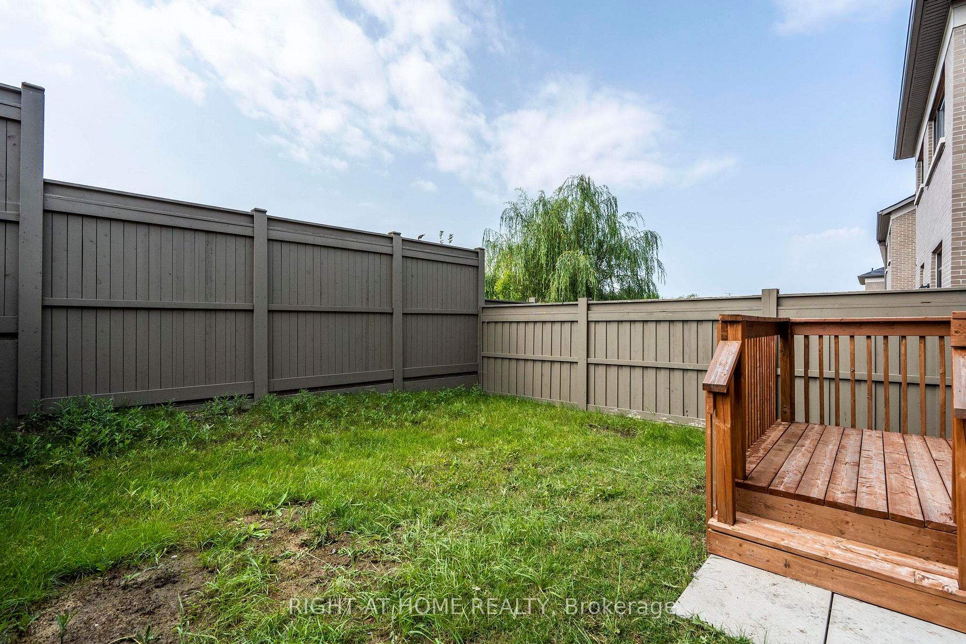76 Badgerow Way
