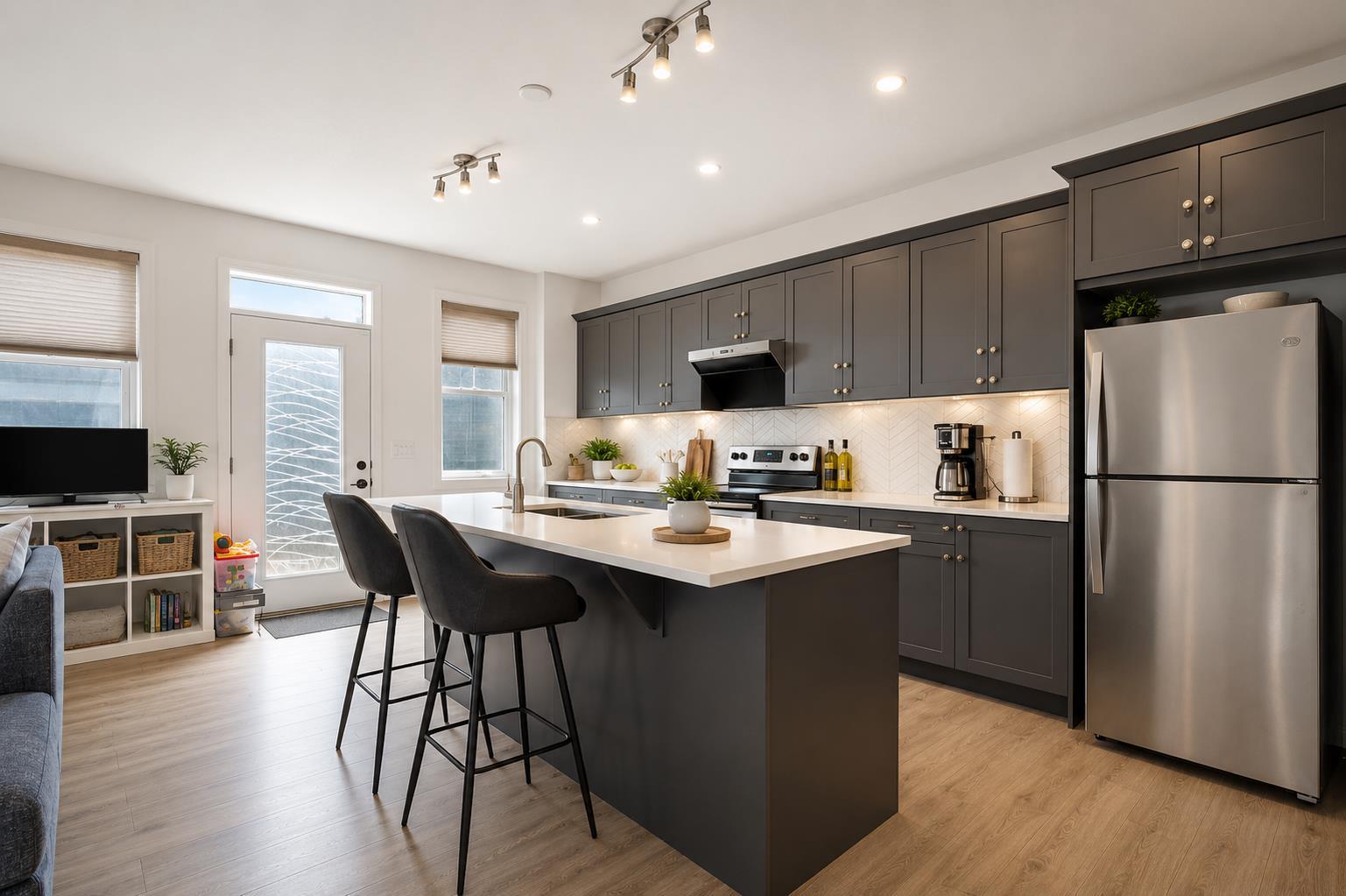 63 Carrington Manor NW