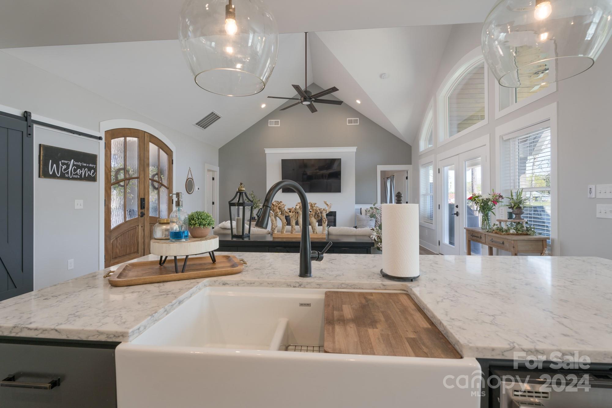 376 Landing Trail