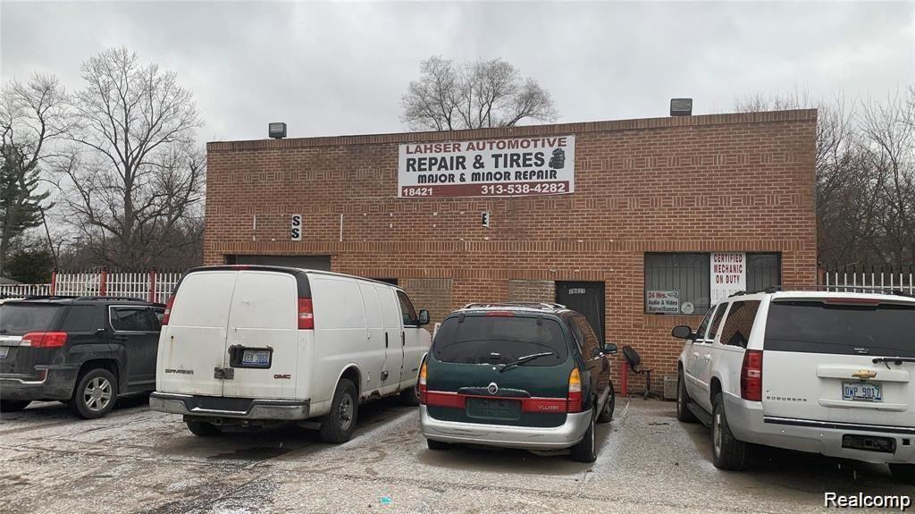 Seize the opportunity to acquire an established business, already licensed for auto repair operations. This property, coupled with the accompanying lot, offers immense potential for customization and expansion. Situated in the thriving Old Redford area, amidst a surge of new developments, it presents a chance to join the community's renaissance. The seller is open to all sensible proposals. Kindly coordinate viewings through the official scheduling channels. Unscheduled visits to the business are discouraged. Financing options through a land contract are available. When making an offer, please include evidence of financial capability and a purchase agreement. The facility specializes in both minor and major automotive repairs.