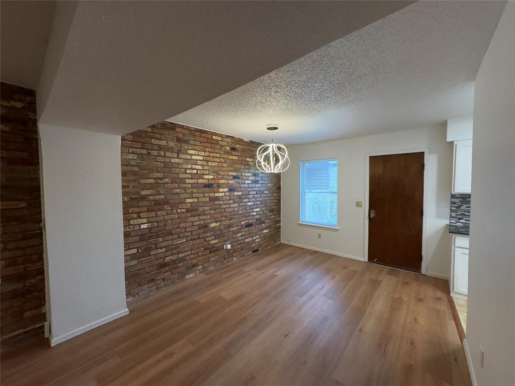 Discover the epitome of cozy living in Quail Creek with this charming 2-bed, 2.5-bath townhome. Featuring a community courtyard, and a 2-car garage, this home offers the perfect blend of comfort and convenience. Cool down this summer with a community pool within a short walking distance from your front porch.