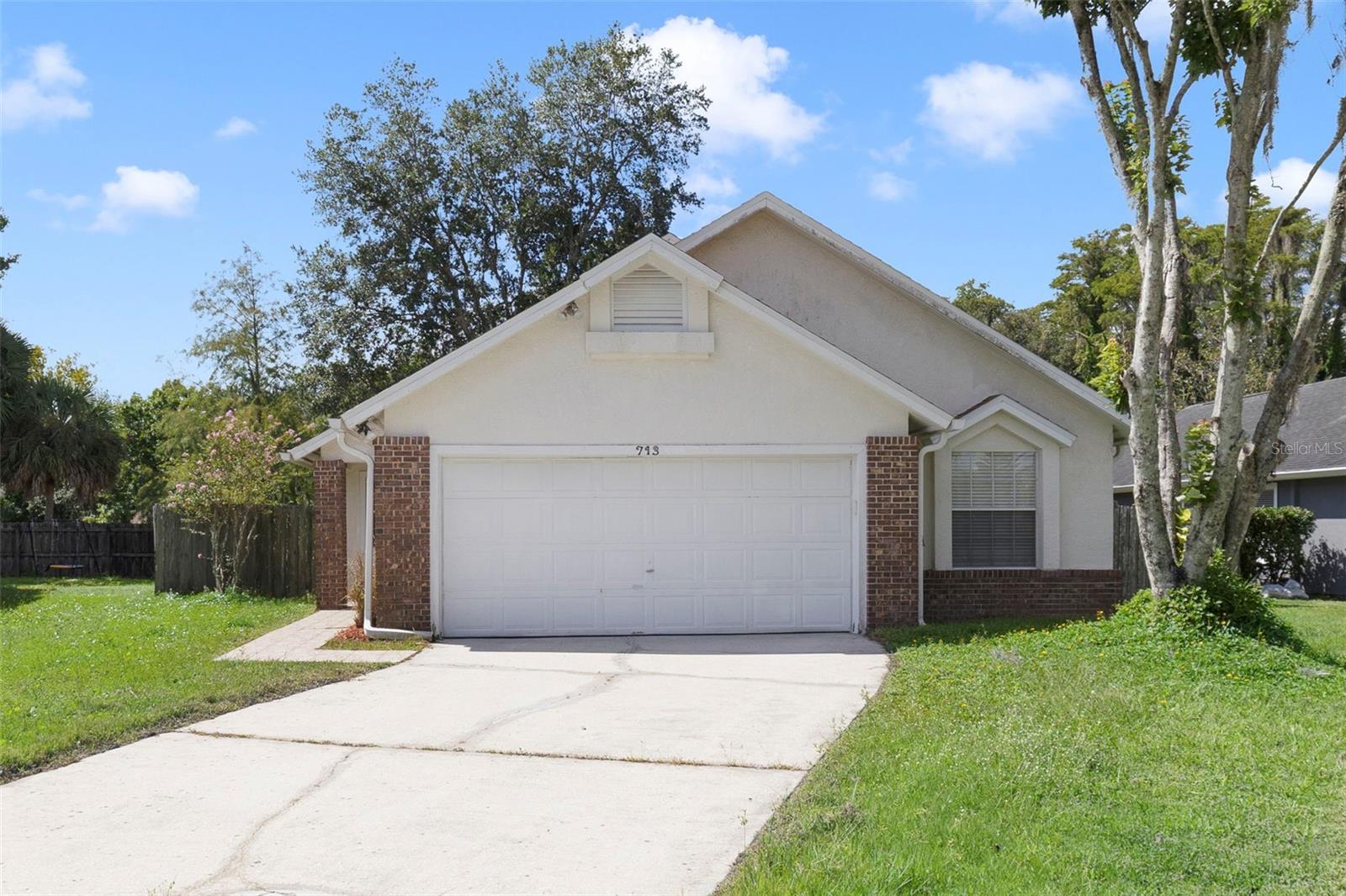 713 Meadowside Court, Orlando, FL
