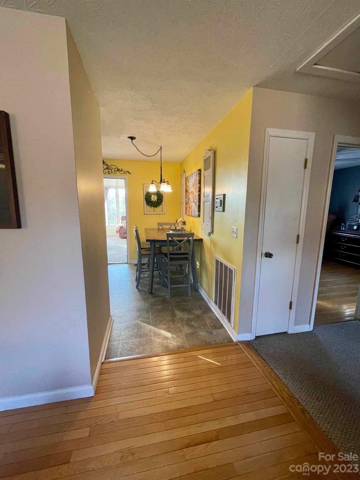 4532 Horseshoe Bend Road