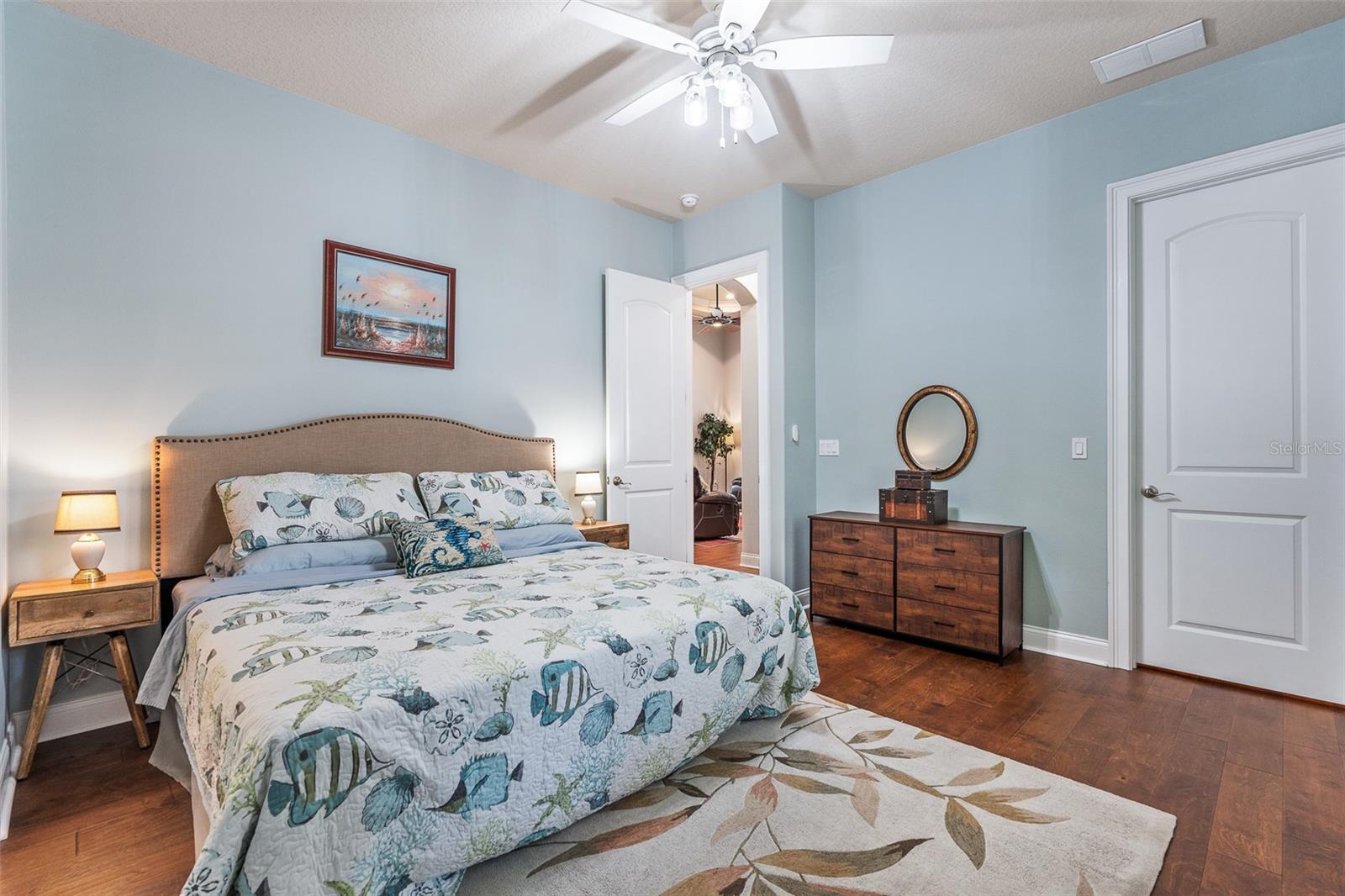 2 Humming Bird Circle