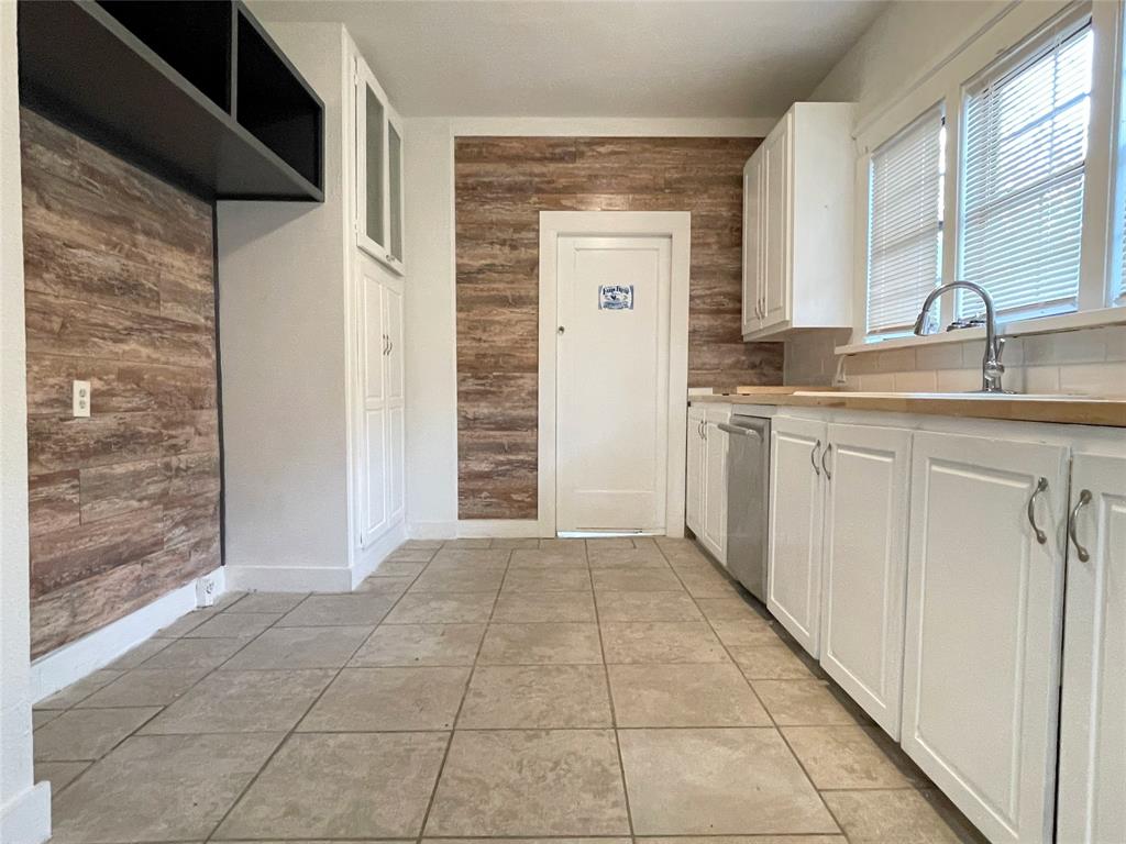 613 NW 5th Street