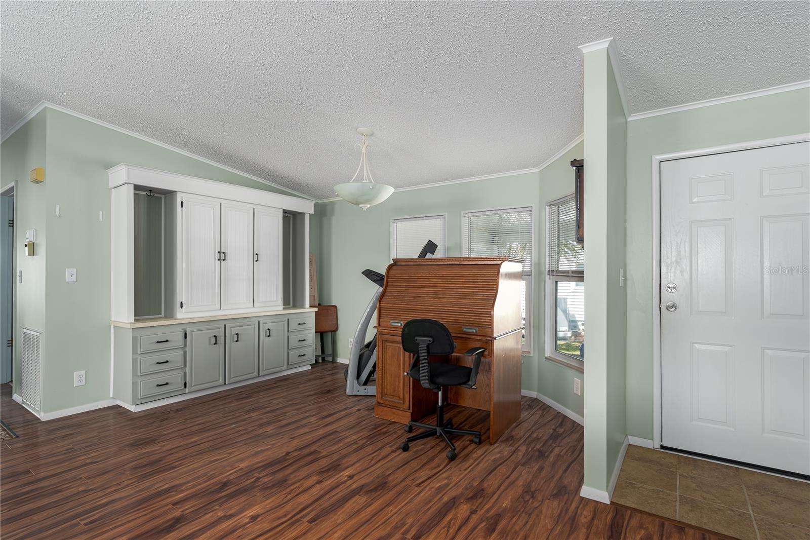 8409 Imperial Circle