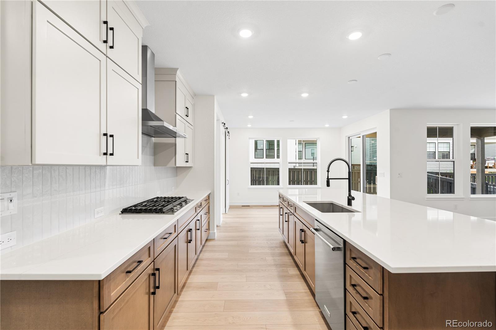 11245 Moonshimmer Street