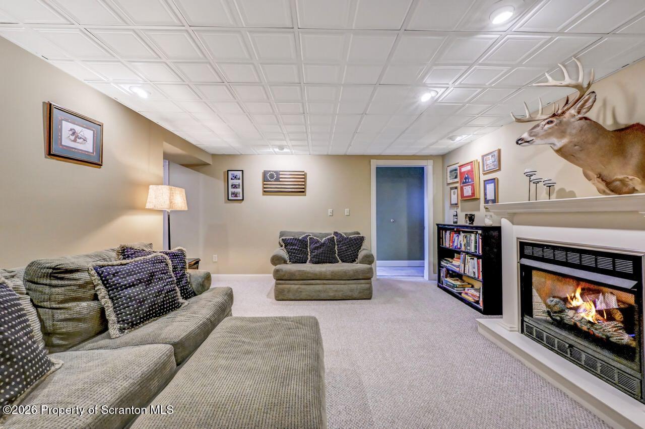 15 Longview Terrace
