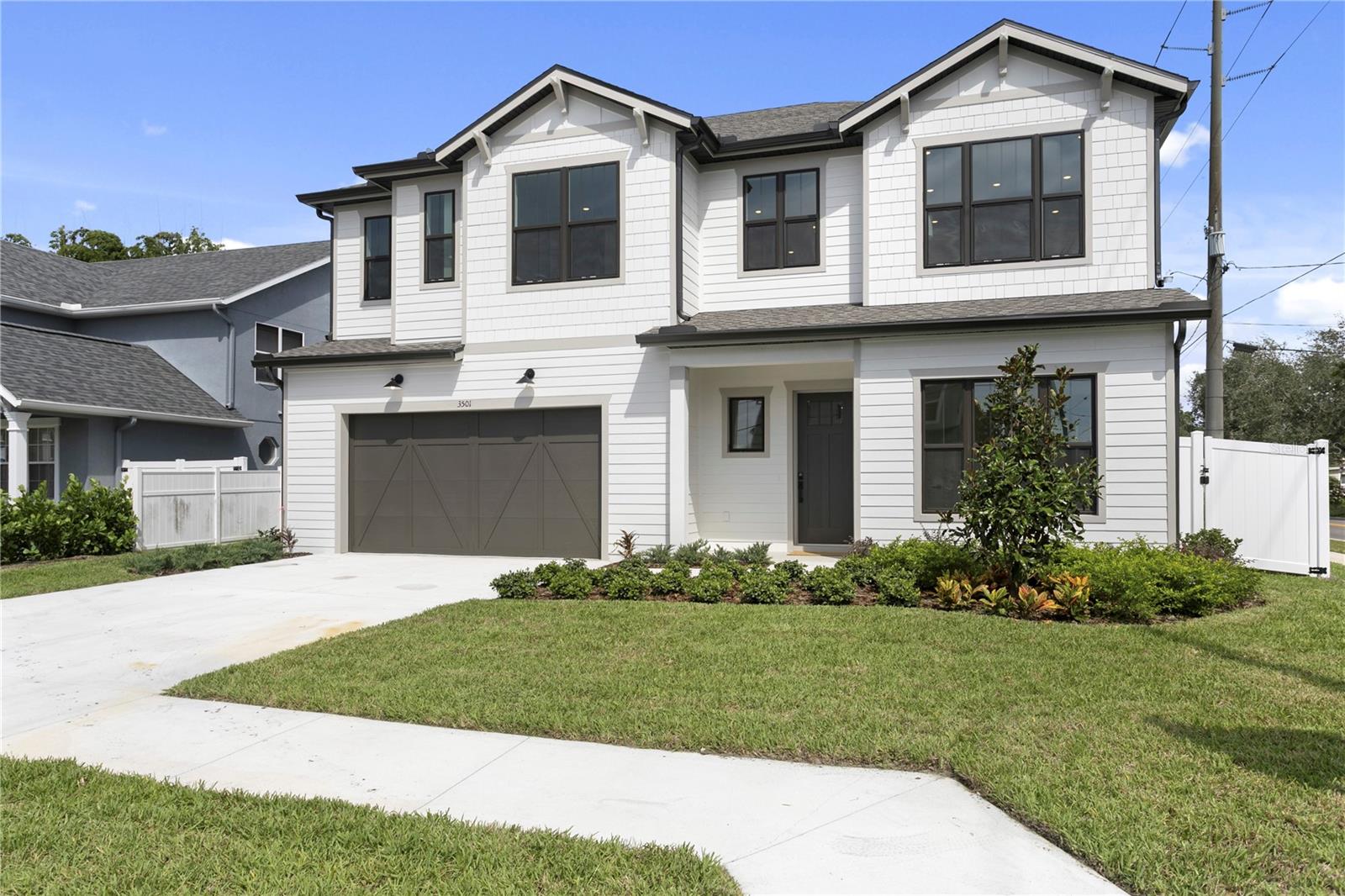 3501 W Rogers Avenue, Tampa, FL
