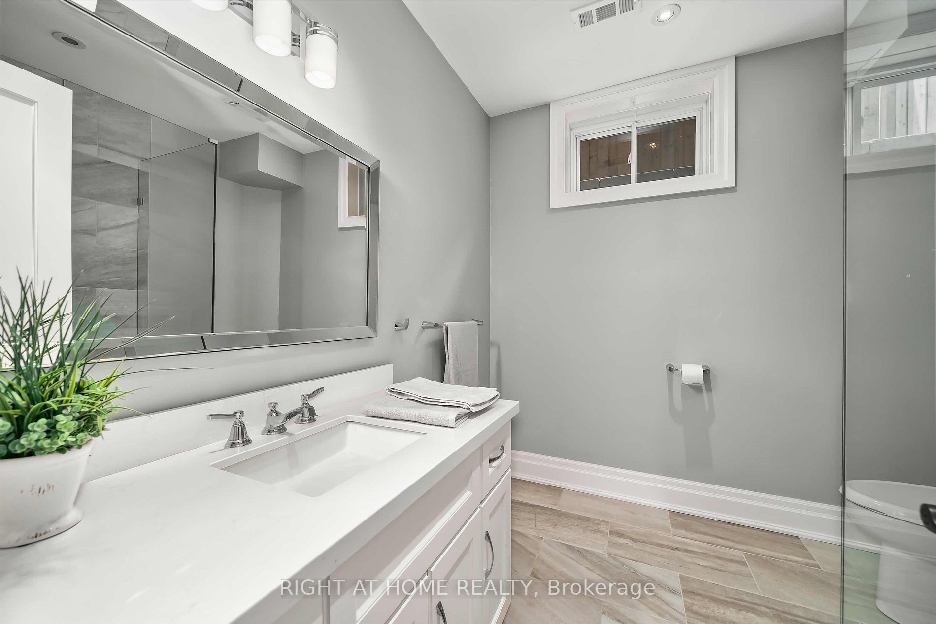 1338 Tansley Dr
