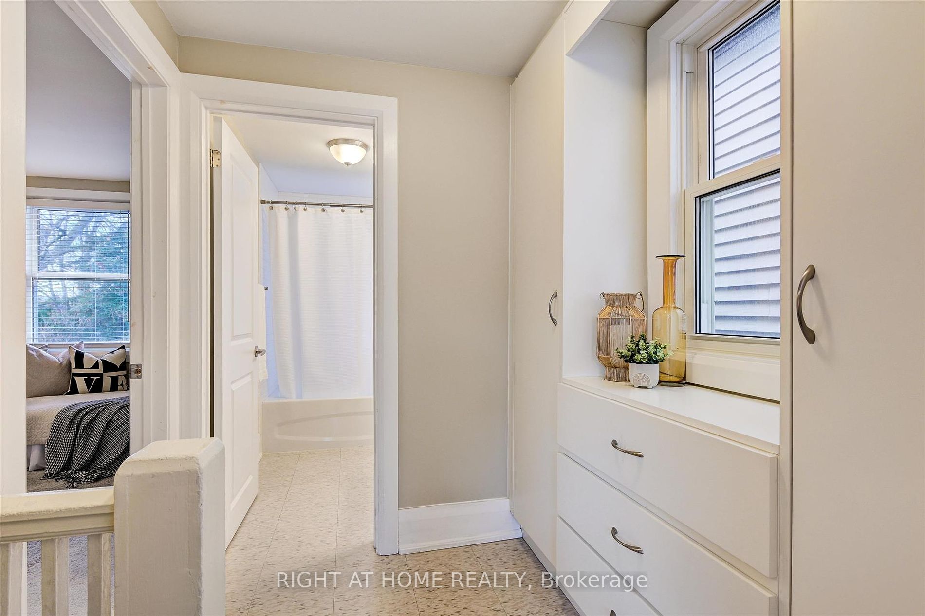 118 Woodmount Ave