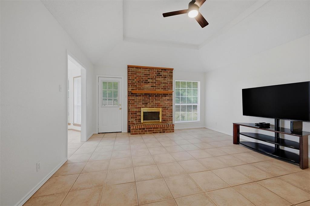 742 S Valentine Drive