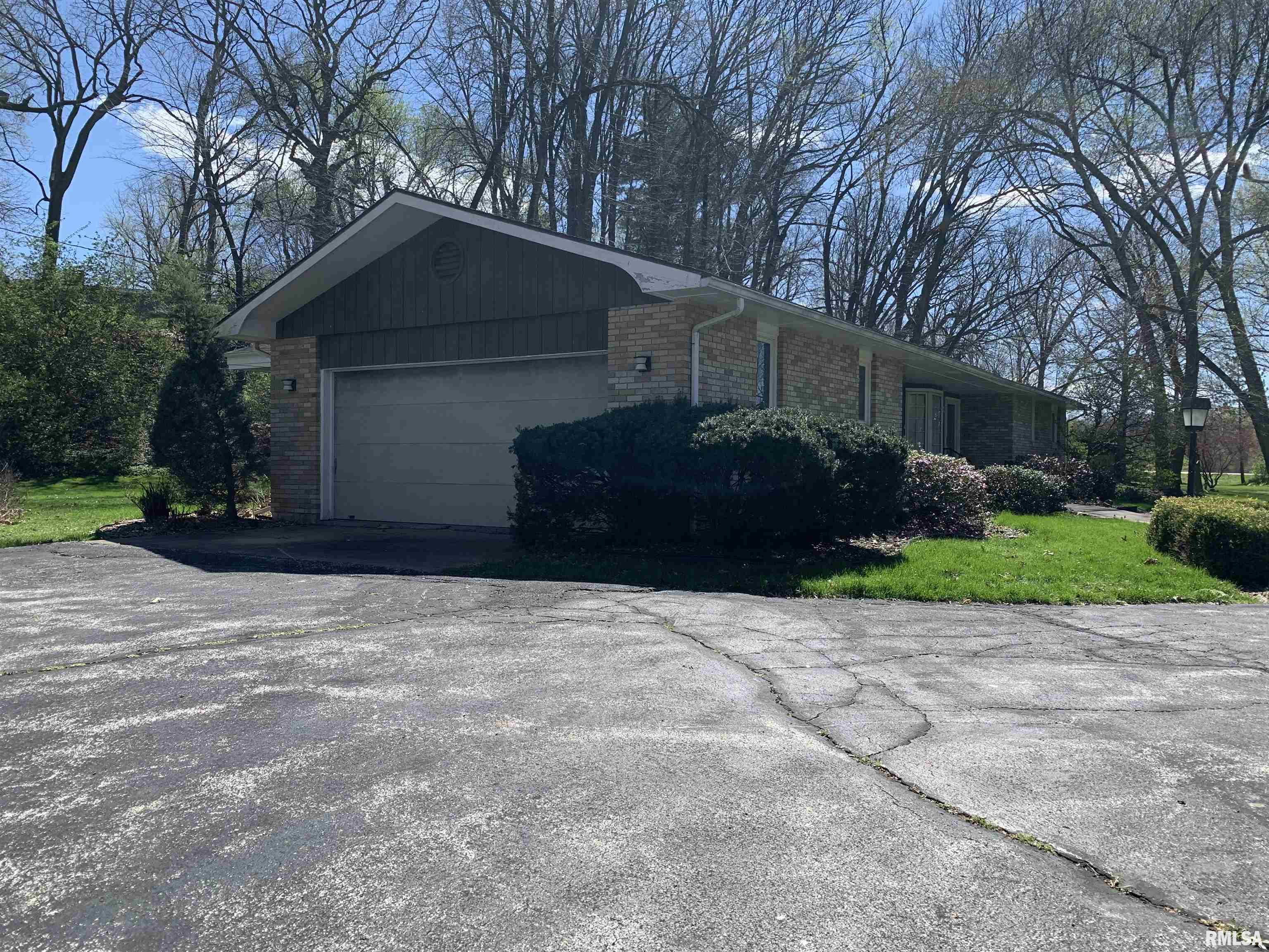 2424 Curved Creek Road
