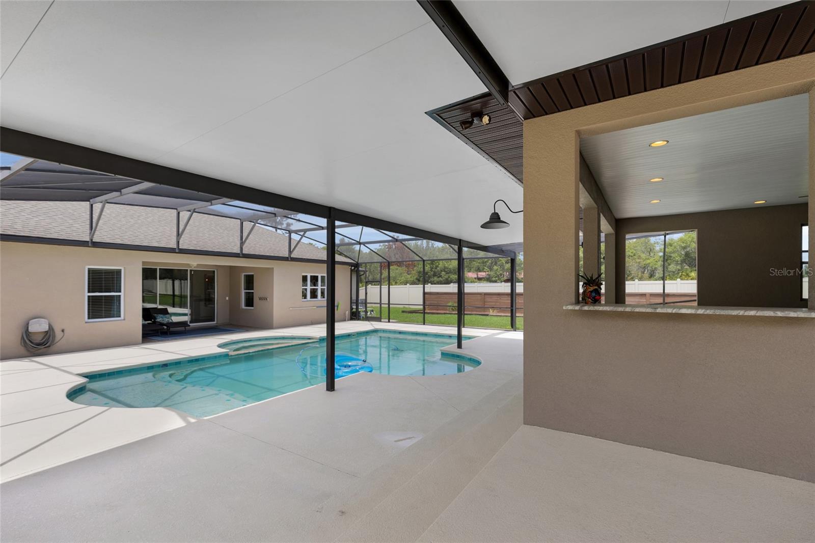 3055 Wolf Branch Rd