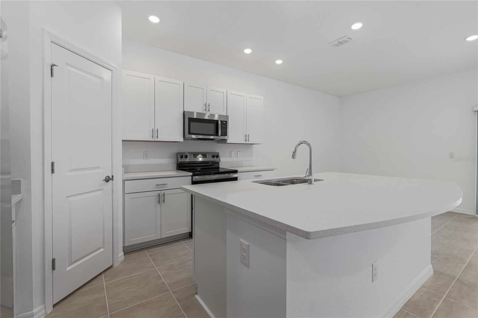 6042 Whetstone Court