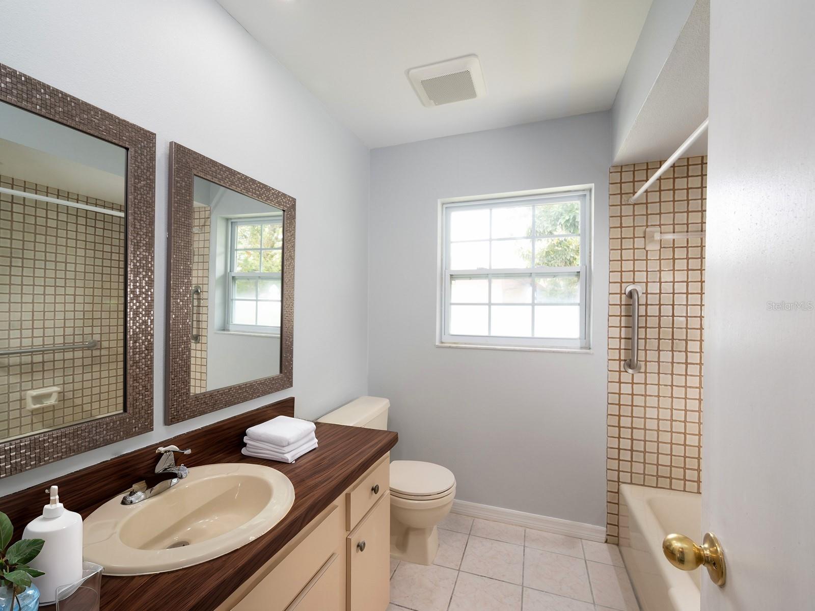 4453 Meadow Creek Circle