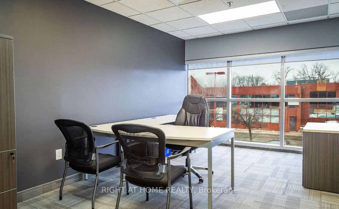 5100 S South Service Rd 19