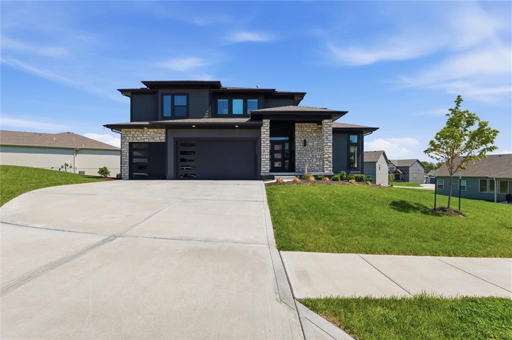 1628 SW Arborway Terrace