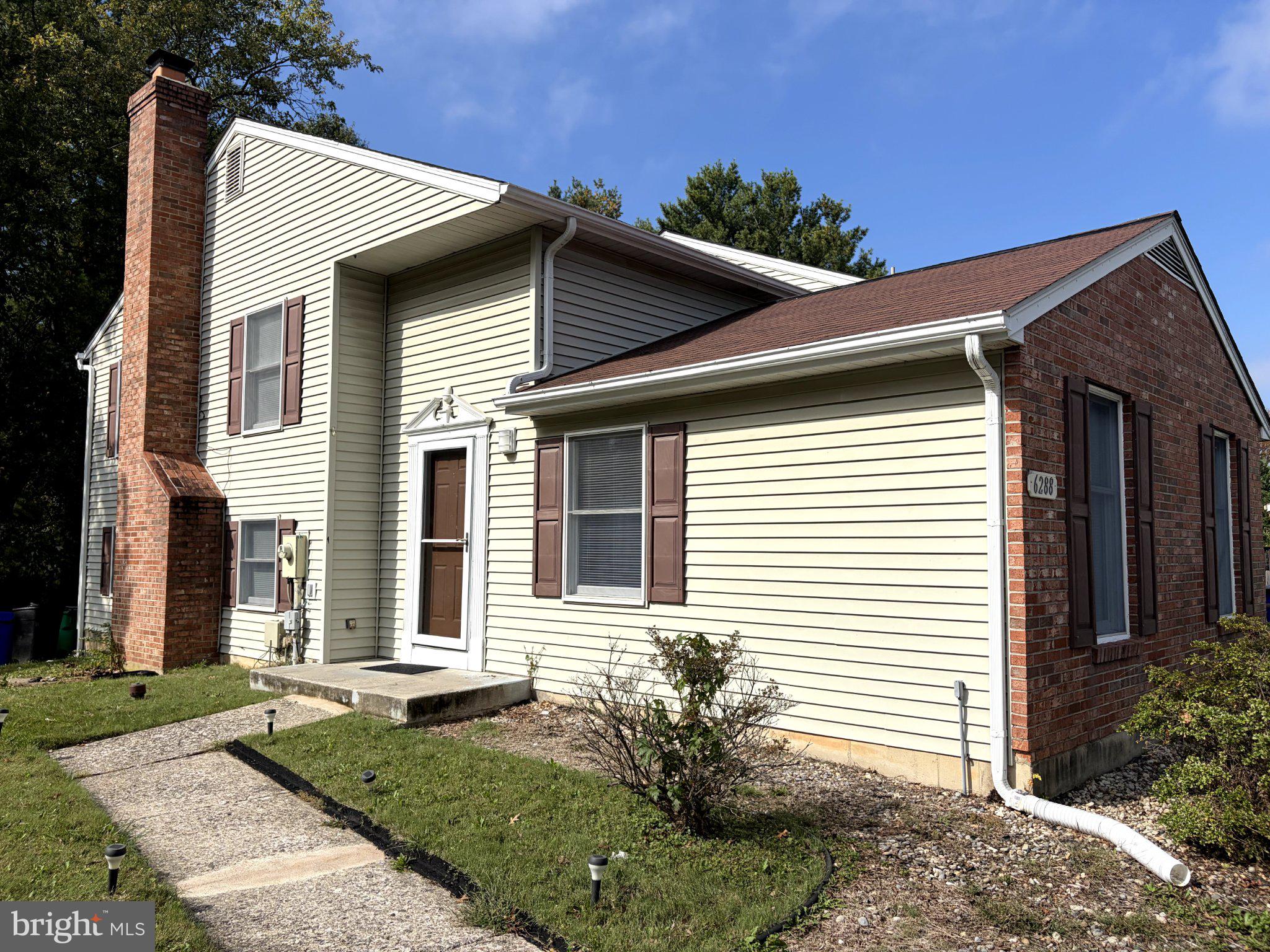 6288 Blue Dart Place