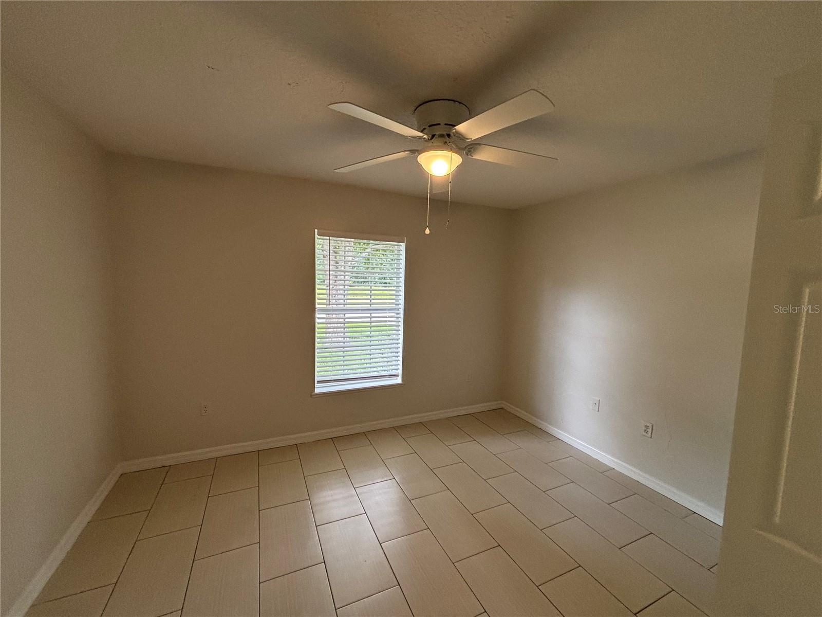 120 Spoonbill Court