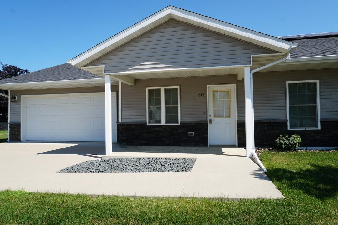 815 Parkside Lane