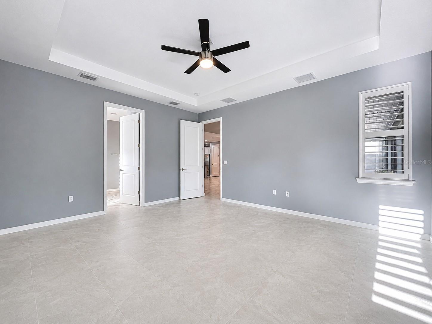 295 Northcote Court