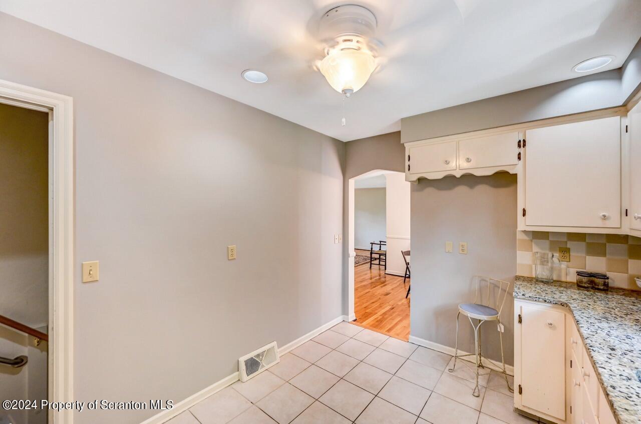100 Buckhill