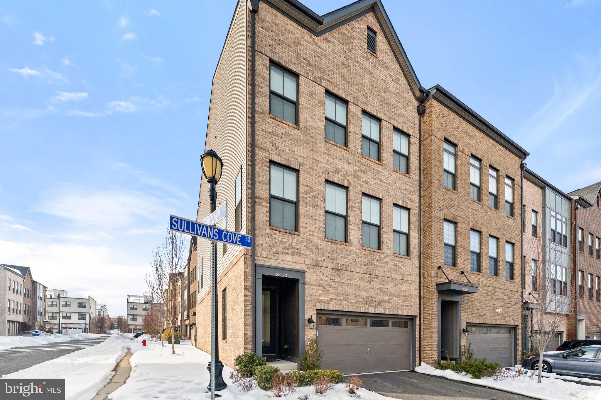 23043 Sullivans Cove Square