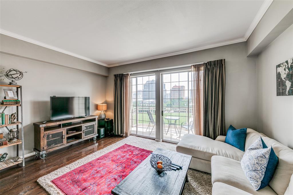 3225 Turtle Creek Boulevard 512