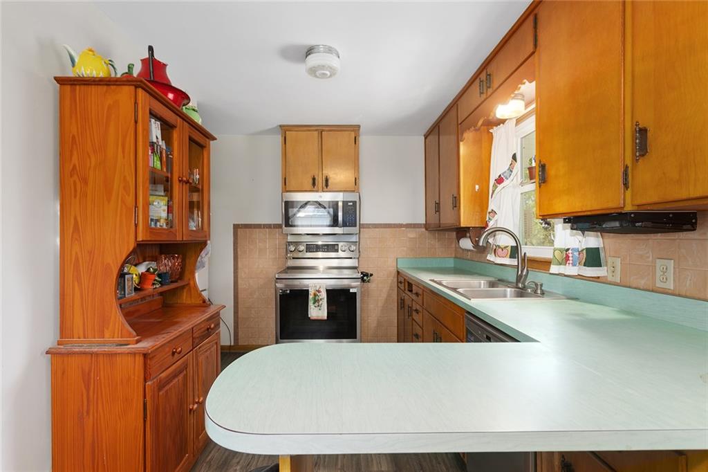 9382 N Cookingham Drive