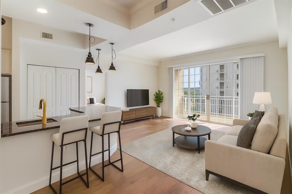 3225 Turtle Creek Boulevard 545