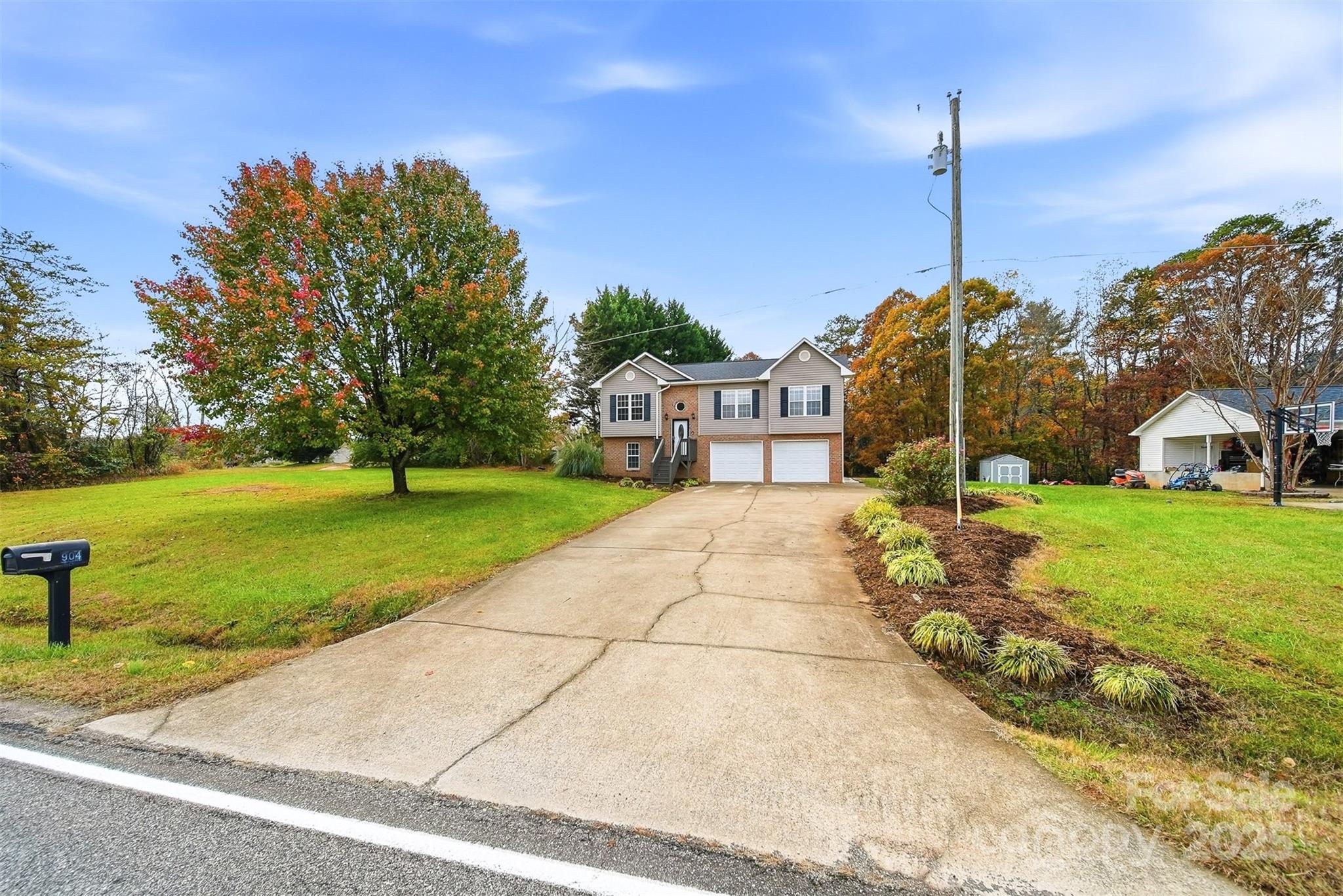 904 Pine Mountain Road