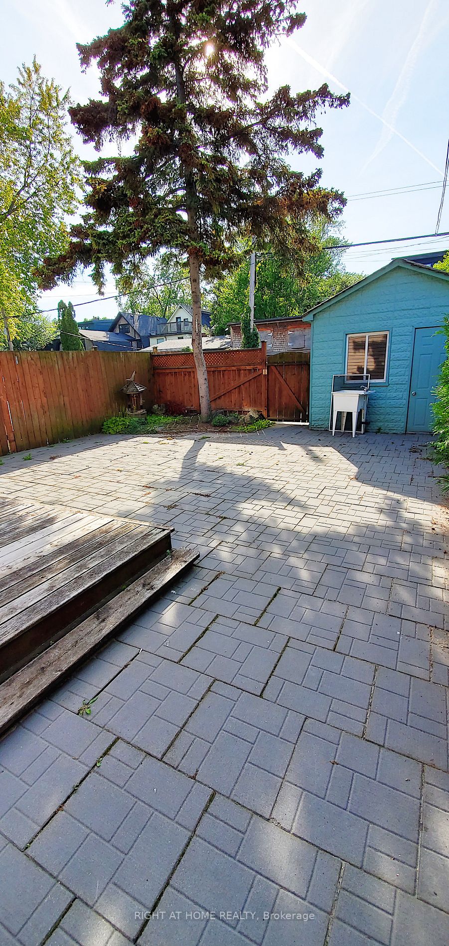 1030 Bathurst St