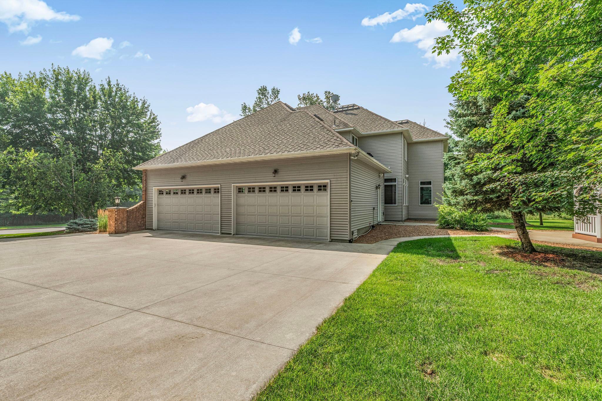 1621 Blackberry Circle