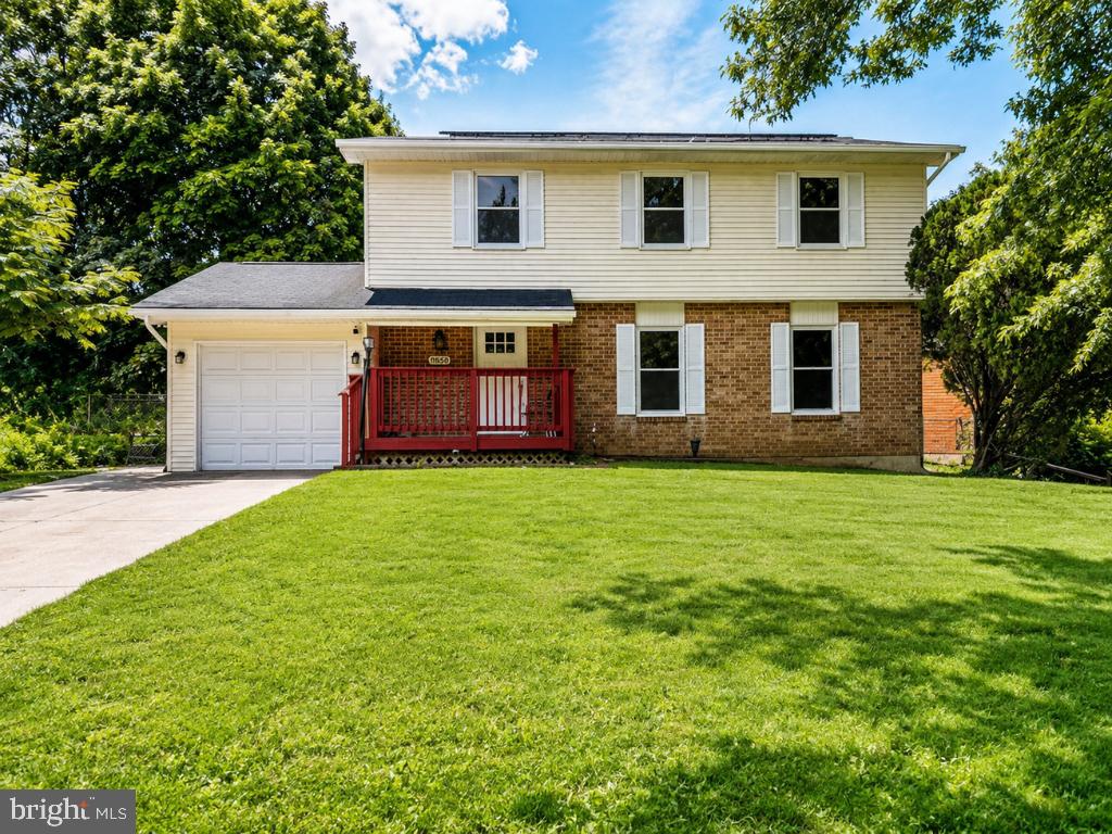 8639 Hayshed Lane