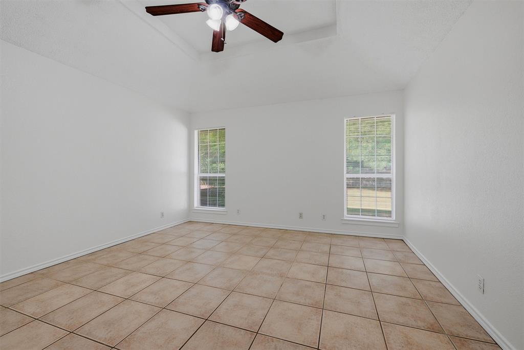 742 S Valentine Drive