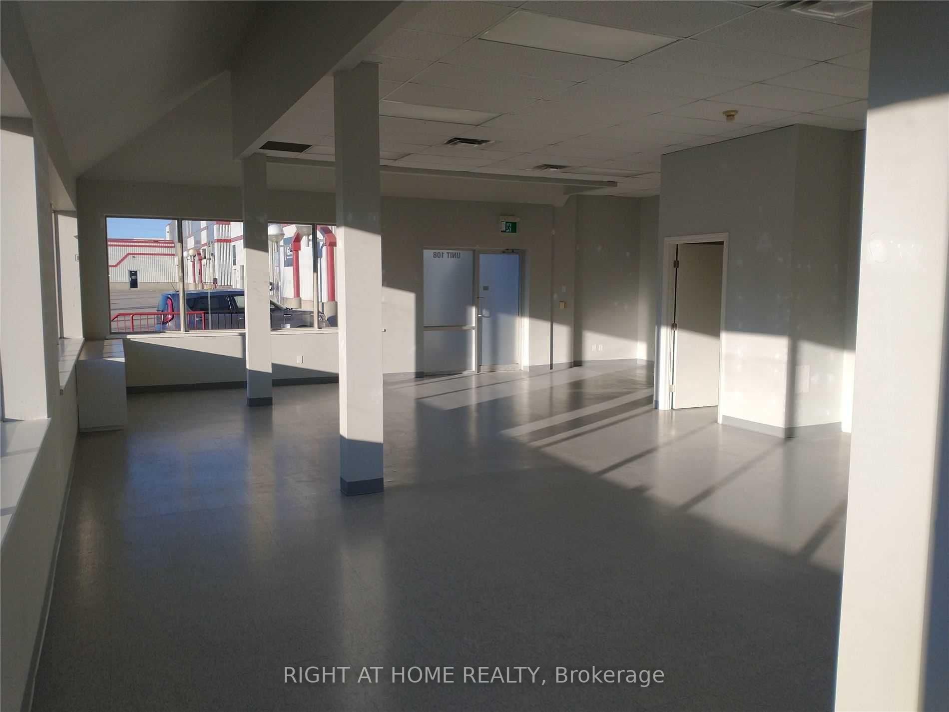 1077 Boundary Rd 108