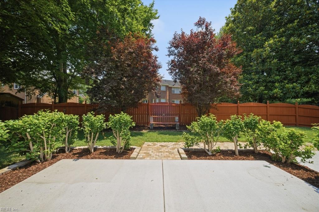 707 River Gate Court