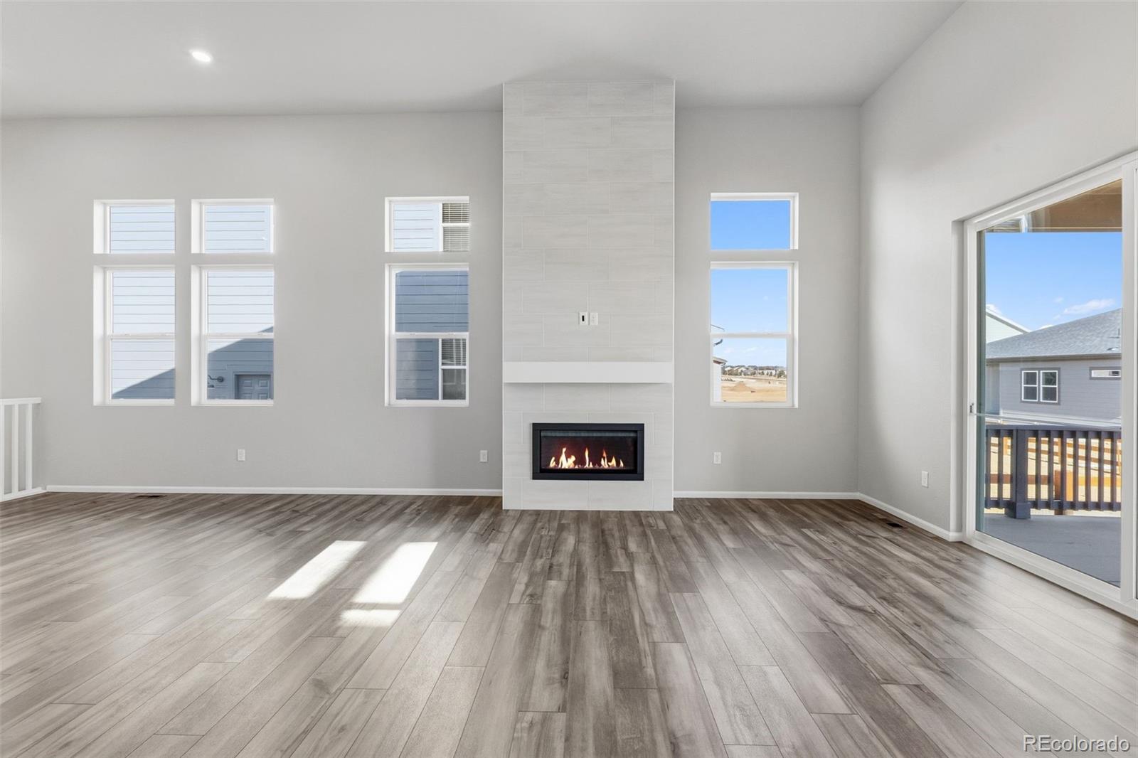 15330 Pontiac Street