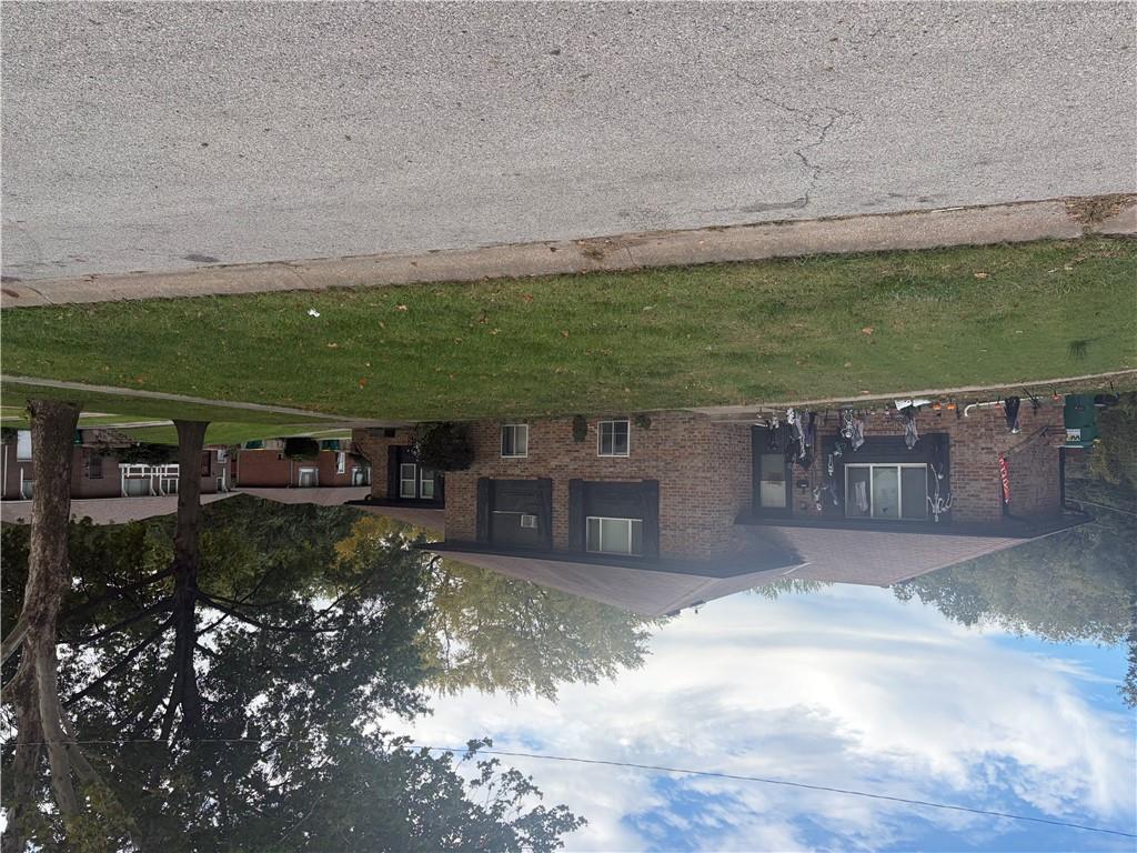 4940-4942 Powell Avenue