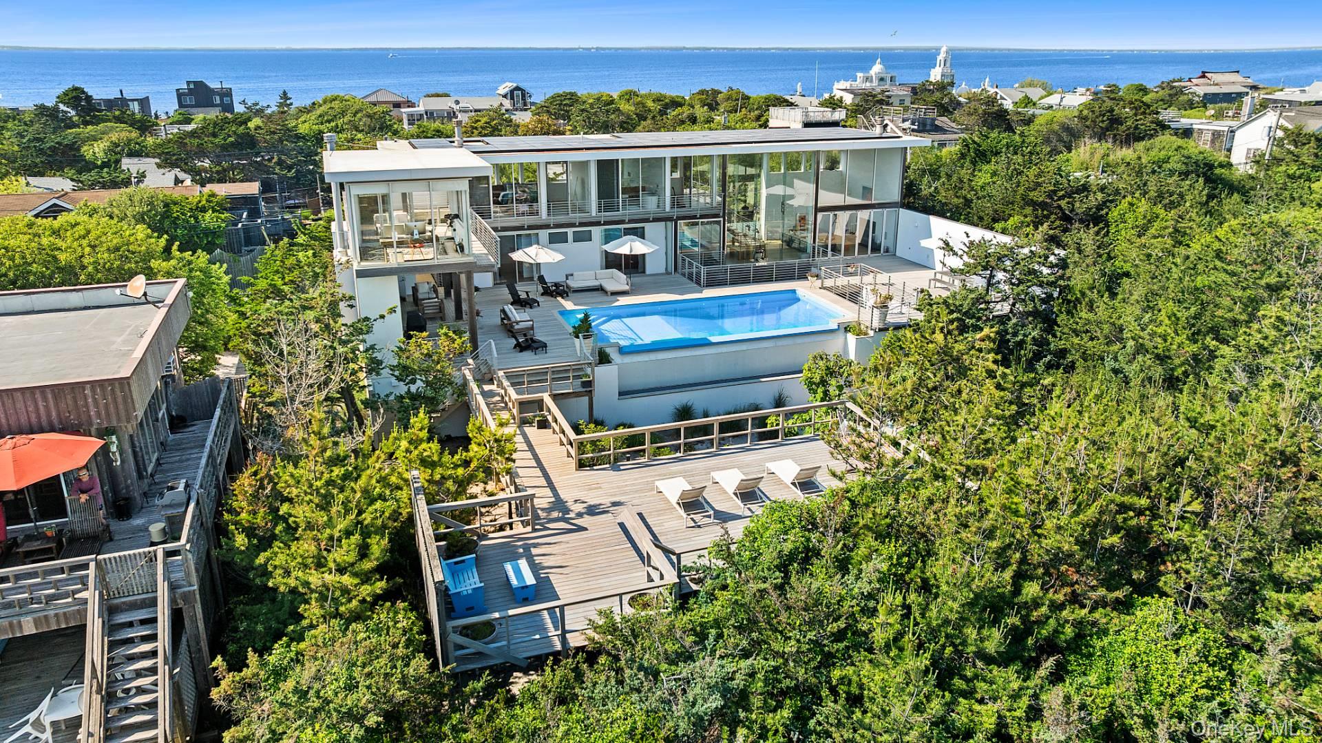 55 Lewis Walk