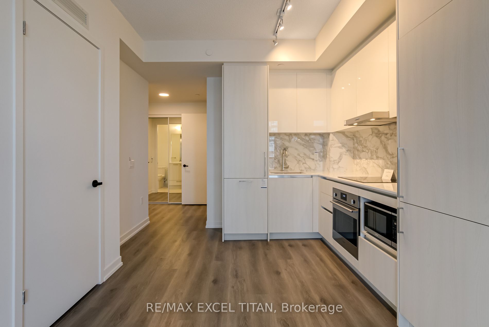 225 Commerce St 1501