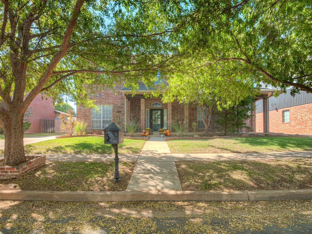 **OPEN HOUSE Sunday October 25th 2:00-4:00pm** Beautiful home in the desirable Providence community! This 4-bedroom, 4-bath home features two living areas, two dining spaces, and a 3-car garage. The updated kitchen offers granite countertops, a large island, plenty of cabinet space, and a walk-in pantry. The downstairs includes the primary suite and a second bedroom. Upstairs, you'll find additional bedrooms, a second living area, and a bonus room that could serve as a fifth bedroom. An attached full bath in one bedroom makes it ideal for guests or an in-law suite. Enjoy the oversized laundry room with extra storage and counter space, along with neighborhood amenities including tree-lined streets, a clubhouse, pool, playground, and park.