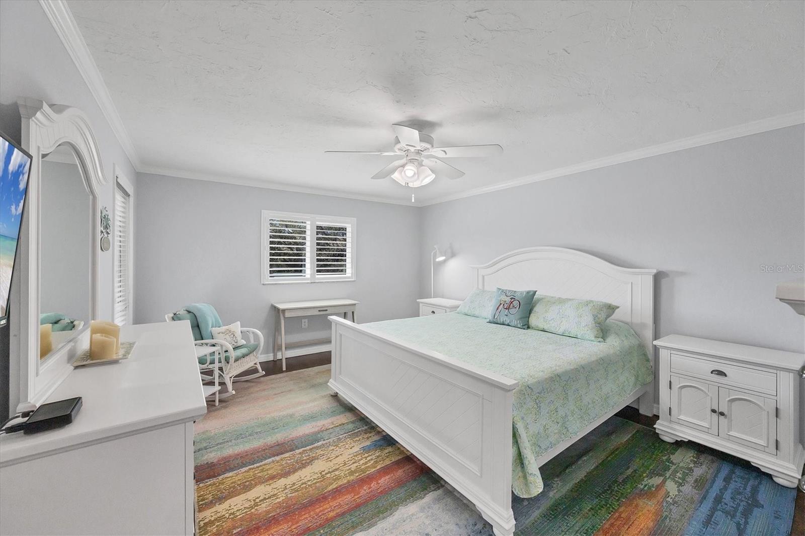 370 Three Lakes Lane F