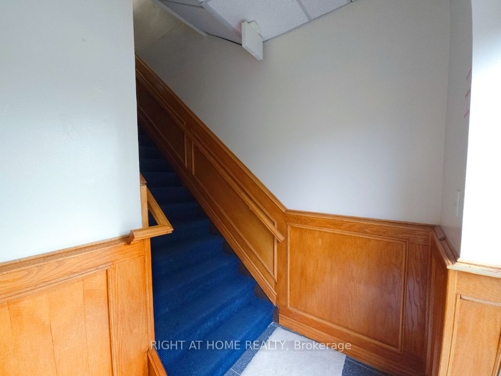 10 Harlech Crt 1