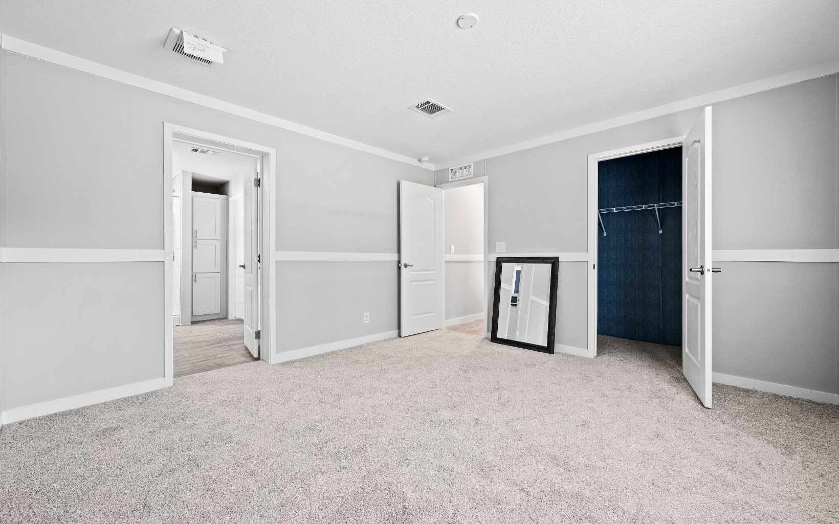 305 NW Ivy Gln