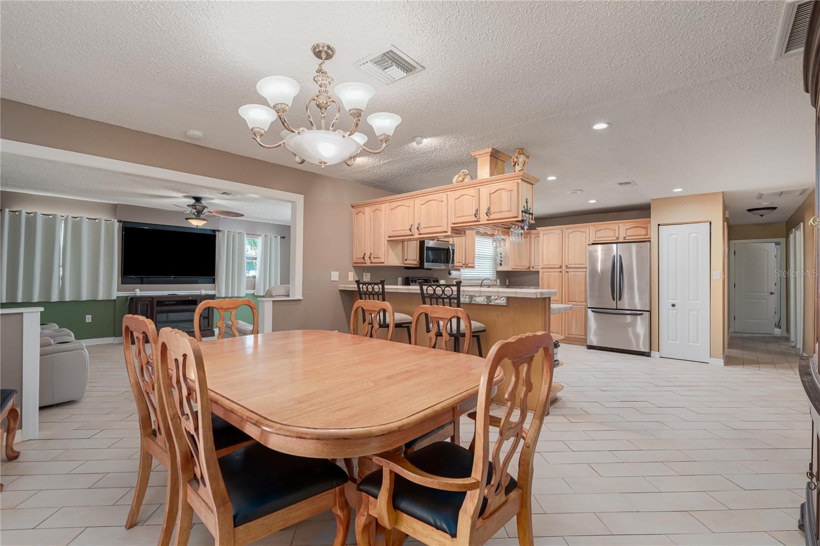 5318 Palmetto Point Drive