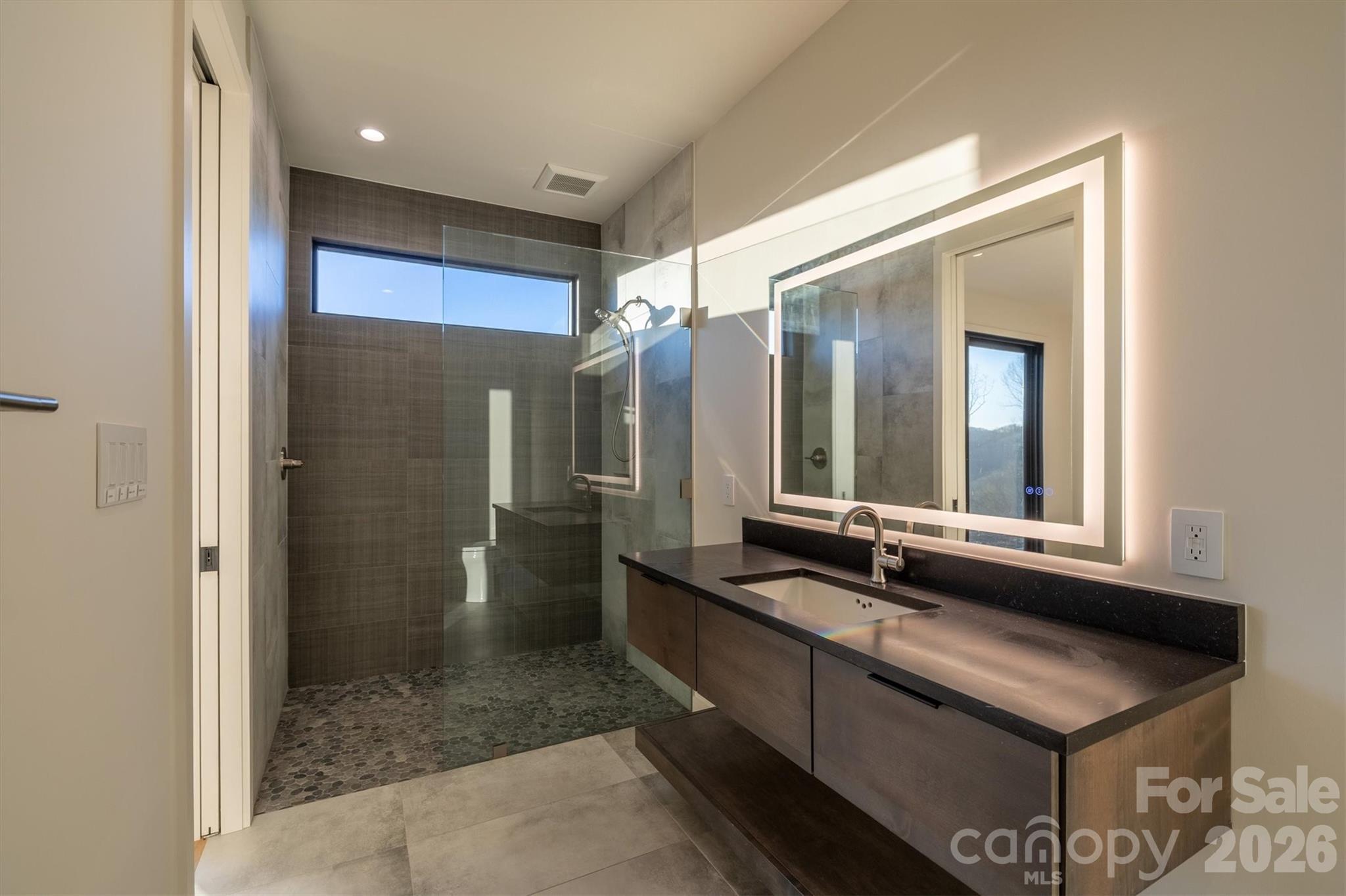 463 Summit Trail